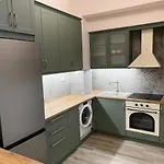 Loutraki Apartment *
