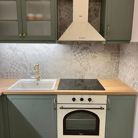 Loutraki Apartment *