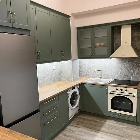 Loutraki Apartment *