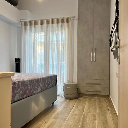 Loutraki Apartment Apartamento *