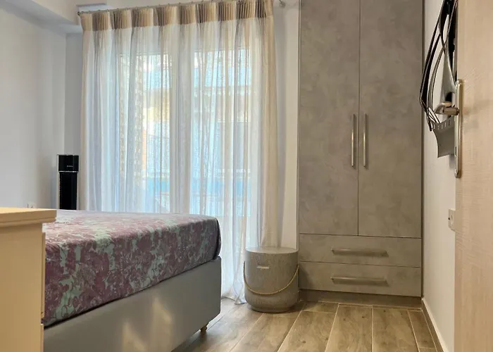 Loutraki Apartment Apartamento *